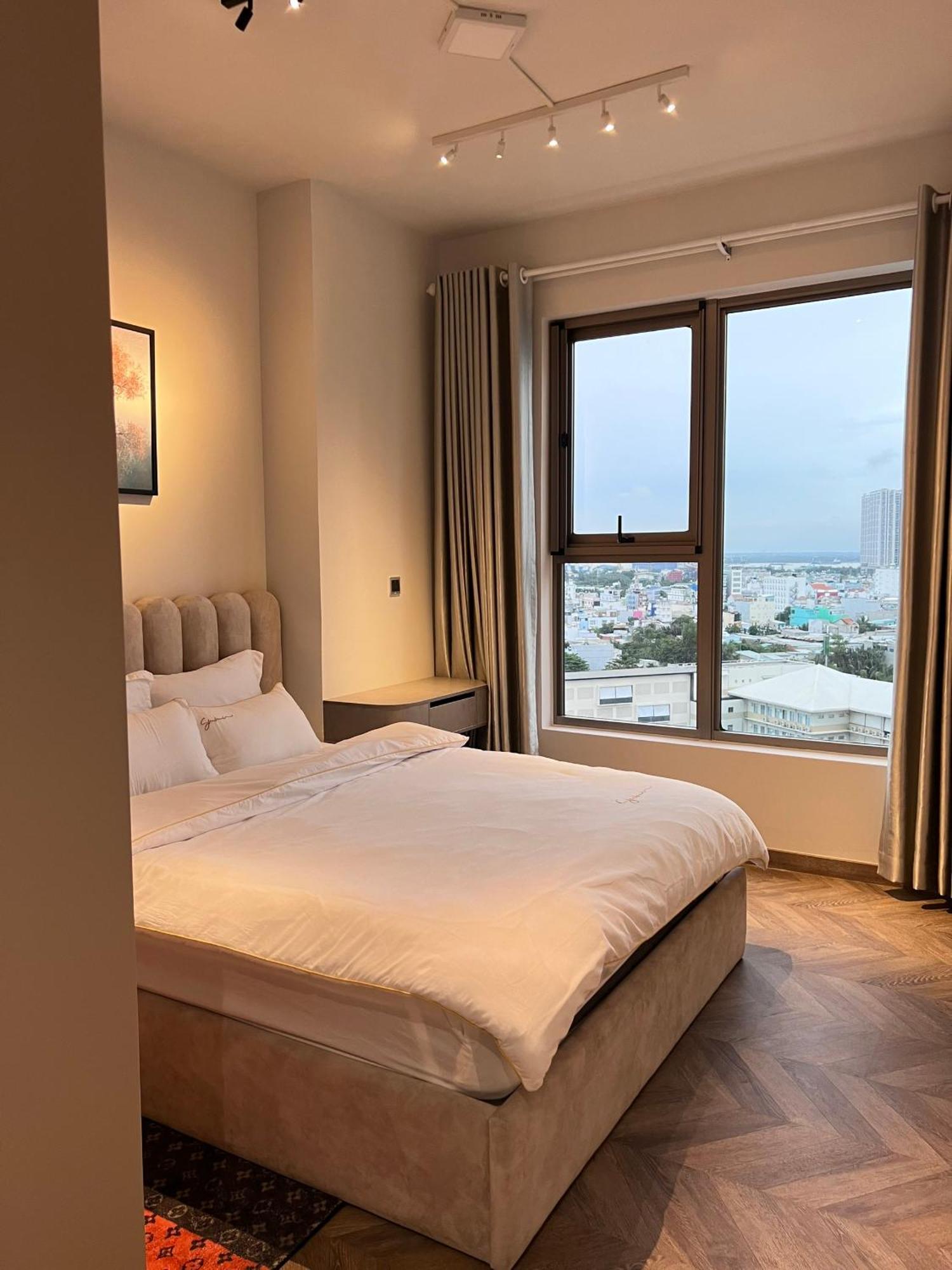Midtown By Saigon - Phu My Hung Apartment